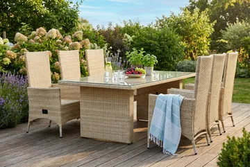 Jenny Fällbar fåtölj utomhus - Matstol ute i konstrotting - Beige - Utemöbler & utemiljö - Utestol & trädgårdsstol - Utefåtölj & loungefåtölj