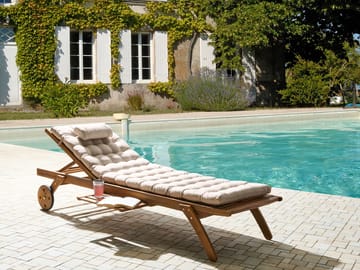 Solstol utomhus med Dyna Cesana Premium Akaciaträ - Brun/Beige - Utemöbler & utemiljö - Utestol & trädgårdsstol - Solsäng & solvagn