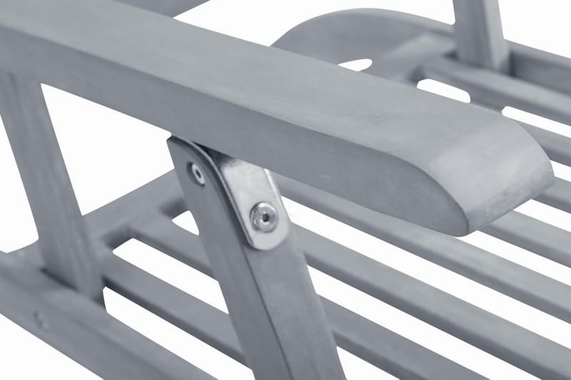 Däckstol med fotstöd grå kalkfinish massivt akaciaträ - Grå - Däckstol