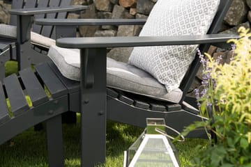 Tennessee Däckstol med Fotstöd Orkangrå - Hillerstorp - Utemöbler & utemiljö - Utestol & trädgårdsstol - Solstol - Däckstol