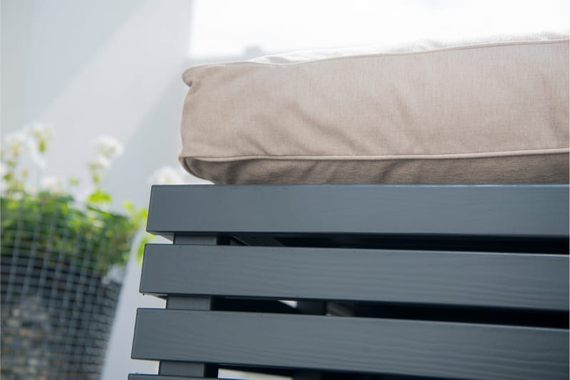 Hillerstorp Bara Vara Utefåtölj Grå - Hillerstorp - Utemöbler & utemiljö - Utestol & trädgårdsstol - Utefåtölj & loungefåtölj