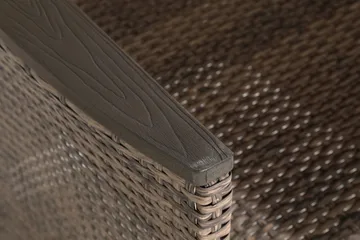 Thor Lyx Utefåtölj med Armledare - Loungefåtölj för Utemöbler i Konstrotting - Brun - Utemöbler & utemiljö - Utestol & trädgårdsstol - Utefåtölj & loungefåtölj